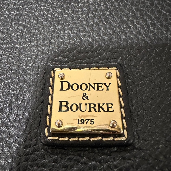 Dooney and Bourke ladies purse - Picture 6 of 7